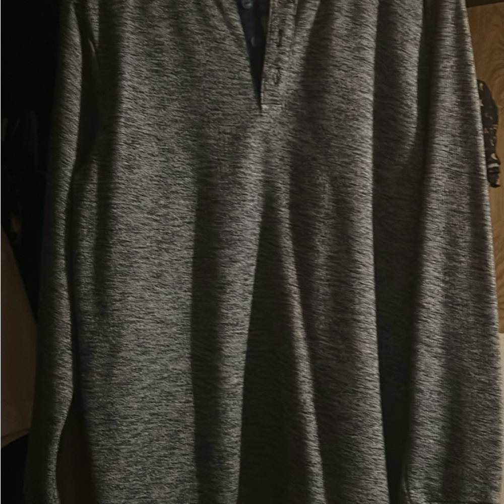 Old Navy Blue and Gray Knit Top
